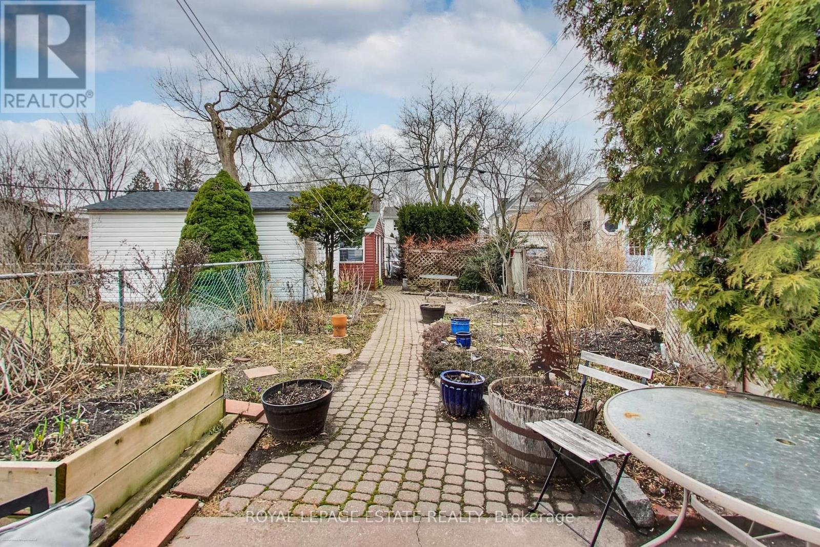 116 Hannaford Street, Toronto, Ontario  M4E 3H1 - Photo 27 - E12969252