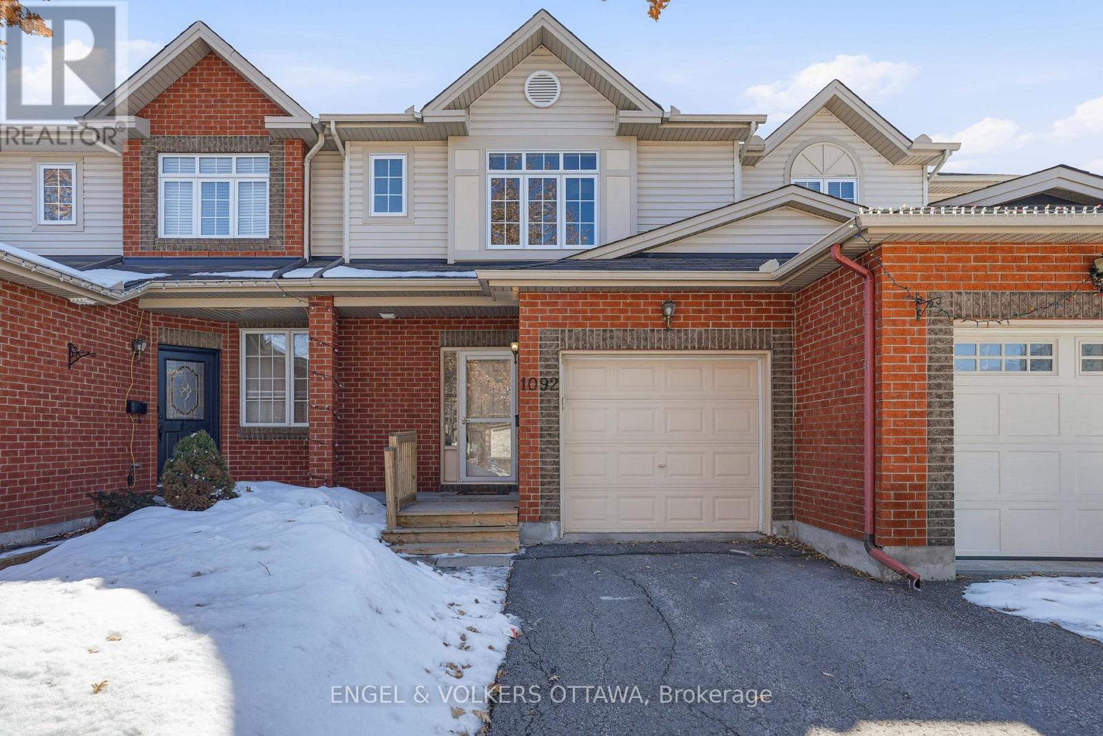 1092 BRASSEUR CRESCENT, Ottawa, Ontario