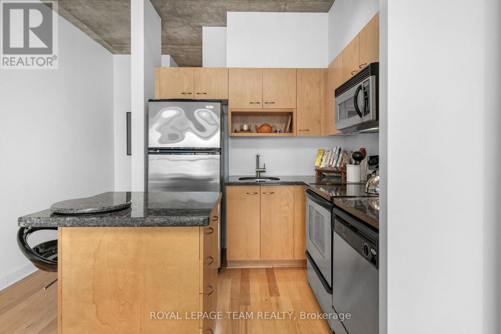 1207 - 179 George Street, Ottawa, Ontario  K1N 1J8 - Photo 8 - X12969156