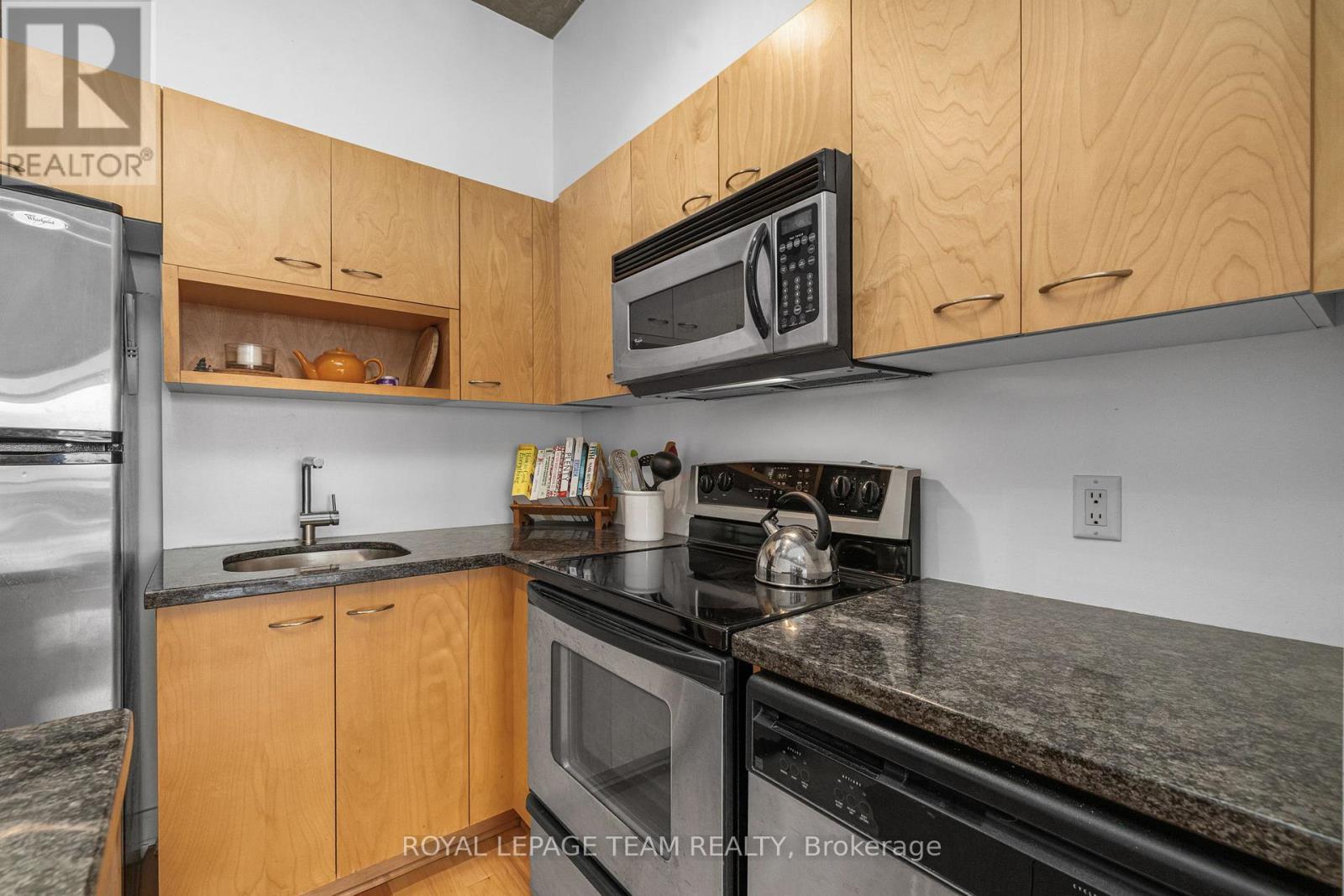 1207 - 179 George Street, Ottawa, Ontario  K1N 1J8 - Photo 9 - X12969156