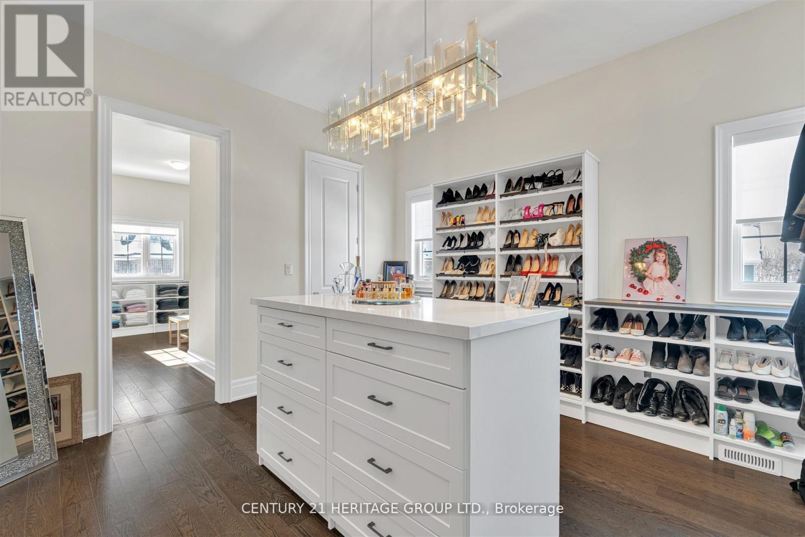 43 Sir Henry Court, King, Ontario  L7B 0P5 - Photo 37 - N12969092