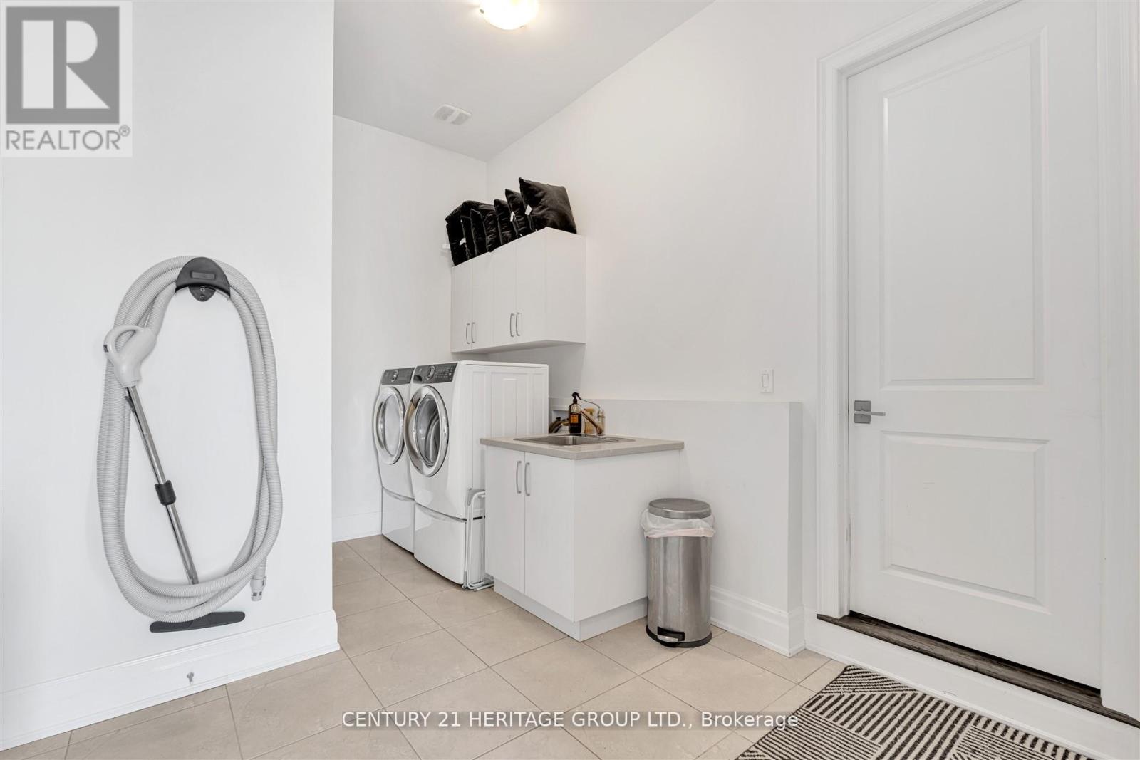 43 Sir Henry Court, King, Ontario  L7B 0P5 - Photo 50 - N12969092