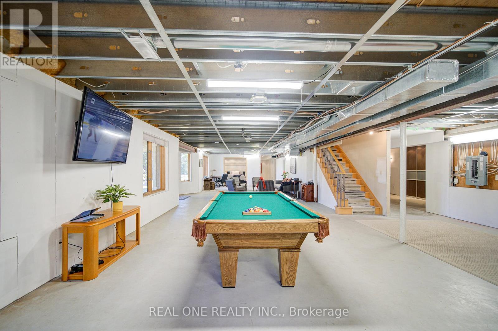 24 Maplehyrn Avenue, East Gwillimbury, Ontario  L0G 1V0 - Photo 35 - N12969182