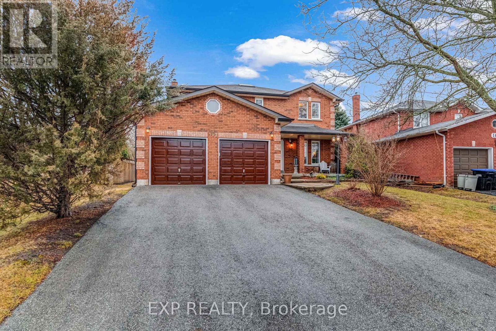 103 COMPTON CRESCENT, Bradford West Gwillimbury, Ontario