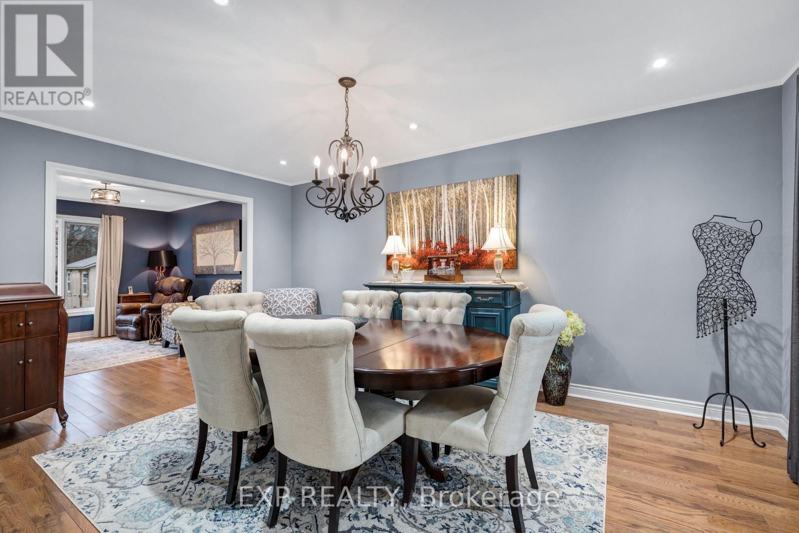 103 Compton Crescent, Bradford West Gwillimbury, Ontario  L3Z 2X7 - Photo 13 - N12969198