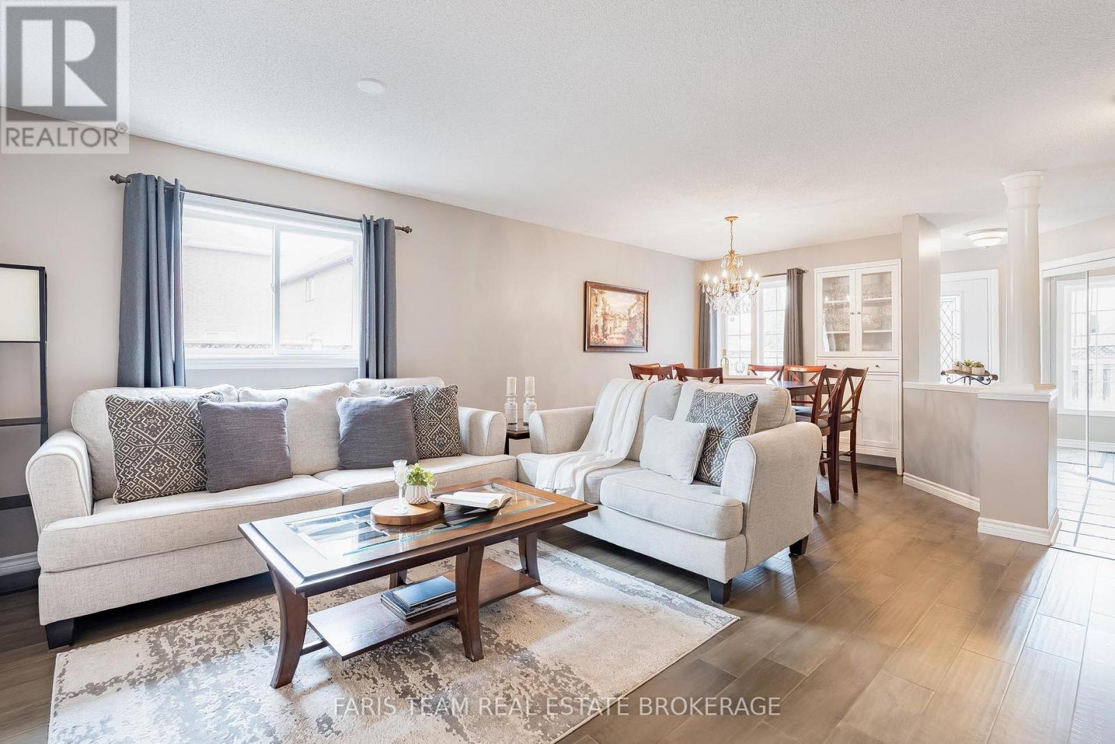 1056 Winnifred Court, Innisfil, Ontario  L9S 2B3 - Photo 13 - N12969220