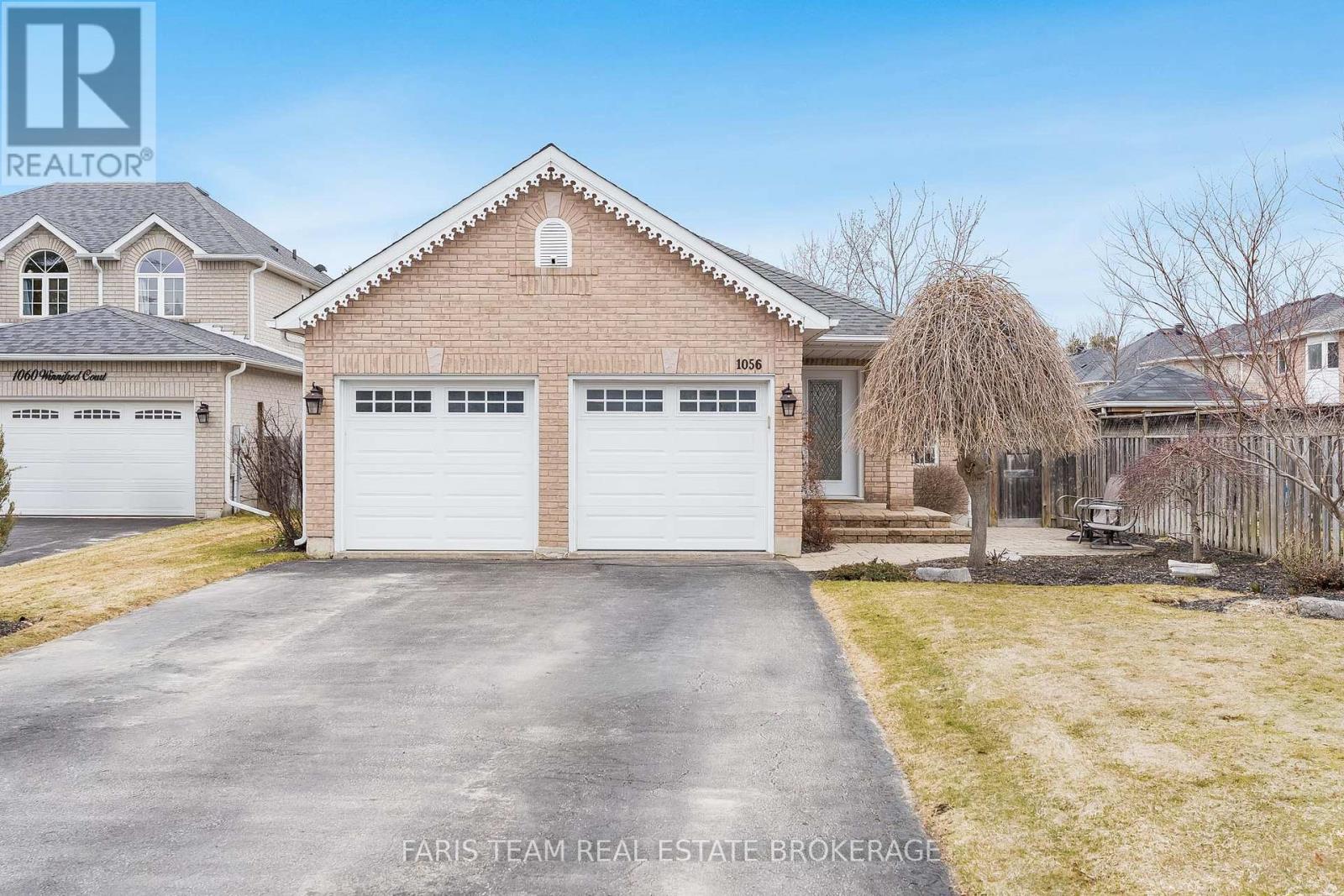 1056 Winnifred Court, Innisfil, Ontario  L9S 2B3 - Photo 2 - N12969220