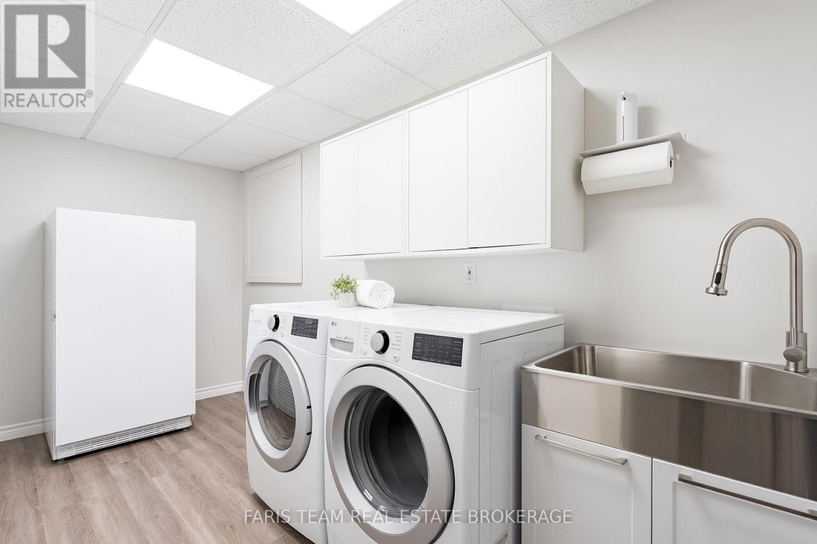 1056 Winnifred Court, Innisfil, Ontario  L9S 2B3 - Photo 31 - N12969220