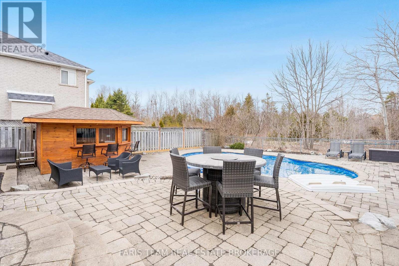 1056 Winnifred Court, Innisfil, Ontario  L9S 2B3 - Photo 34 - N12969220