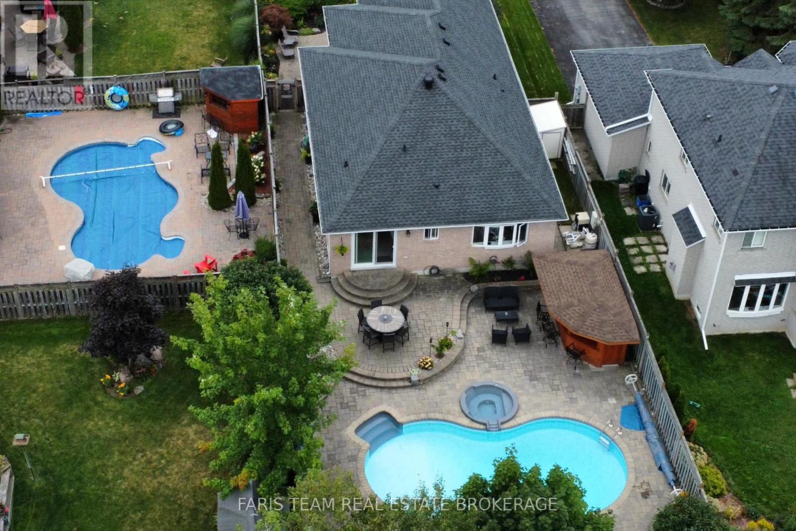 1056 Winnifred Court, Innisfil, Ontario  L9S 2B3 - Photo 45 - N12969220