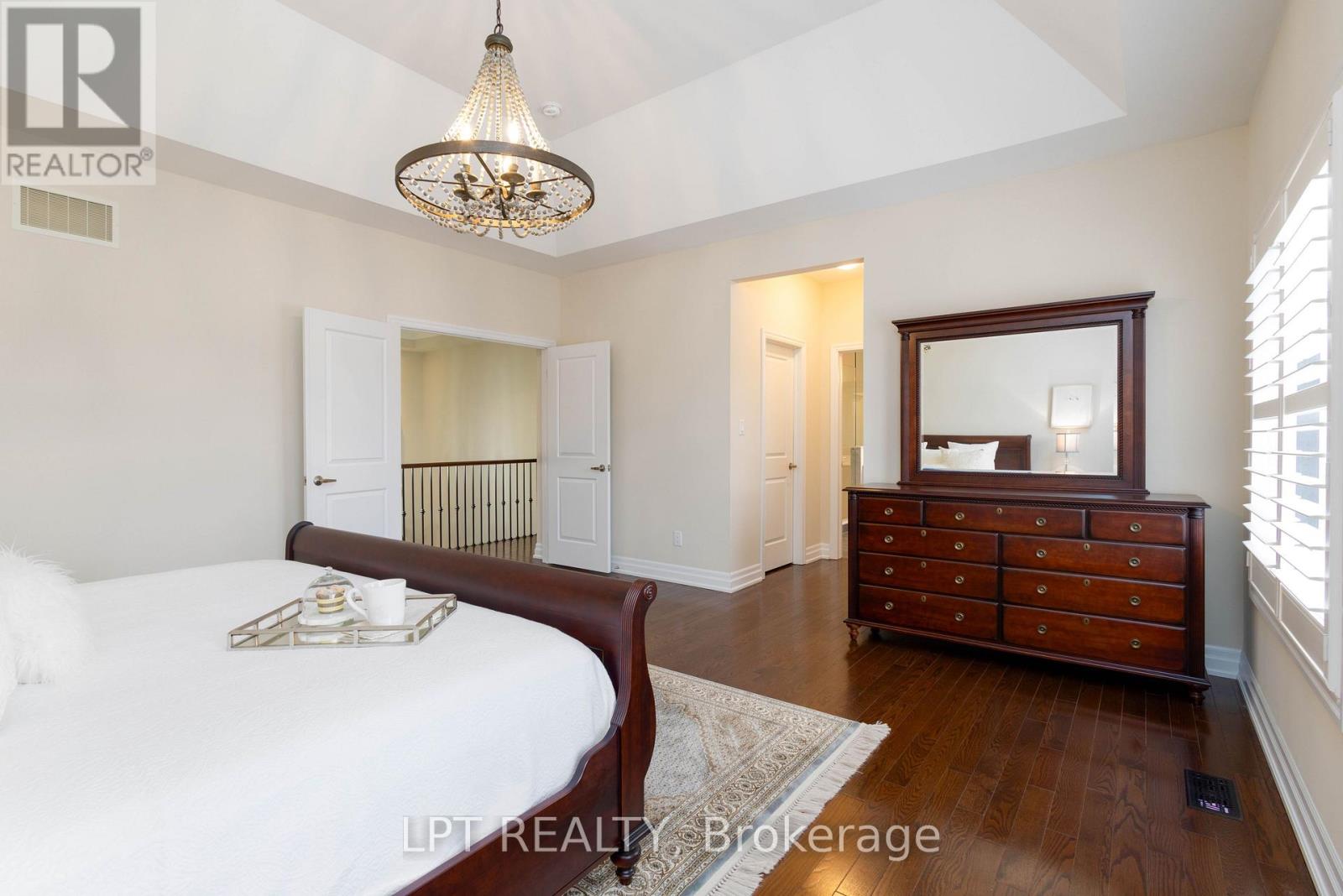 113 Burns Boulevard, King, Ontario  L7B 0M5 - Photo 18 - N12969224