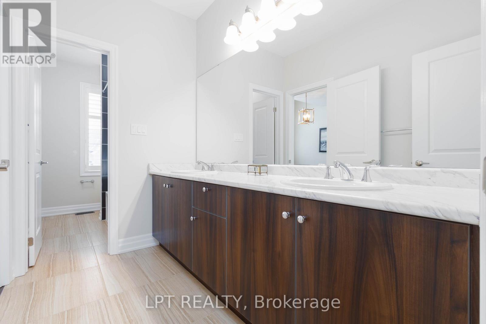 113 Burns Boulevard, King, Ontario  L7B 0M5 - Photo 23 - N12969224