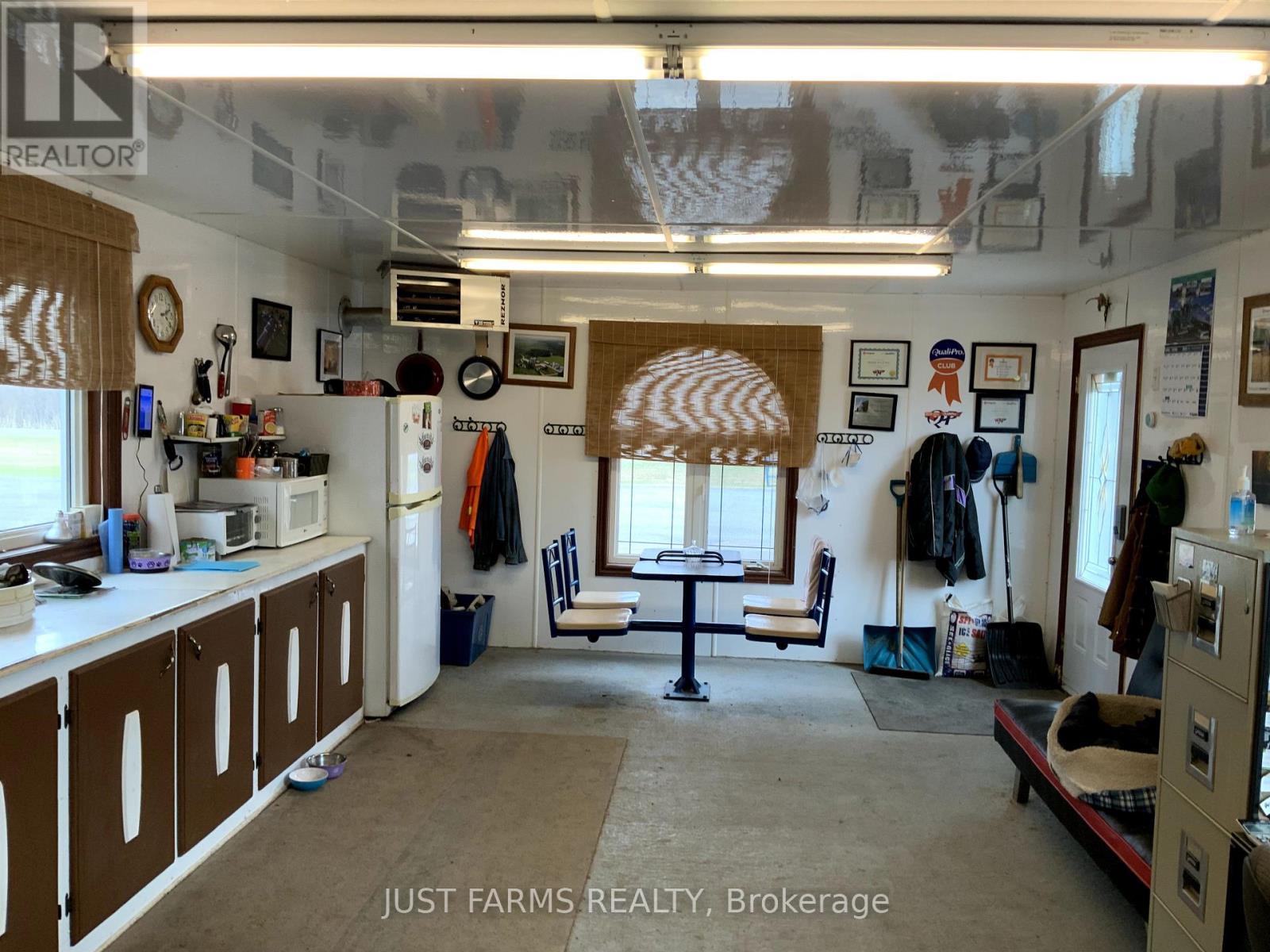 436 St.thomas Road, Russell, Ontario  K0A 1W0 - Photo 14 - X12339451