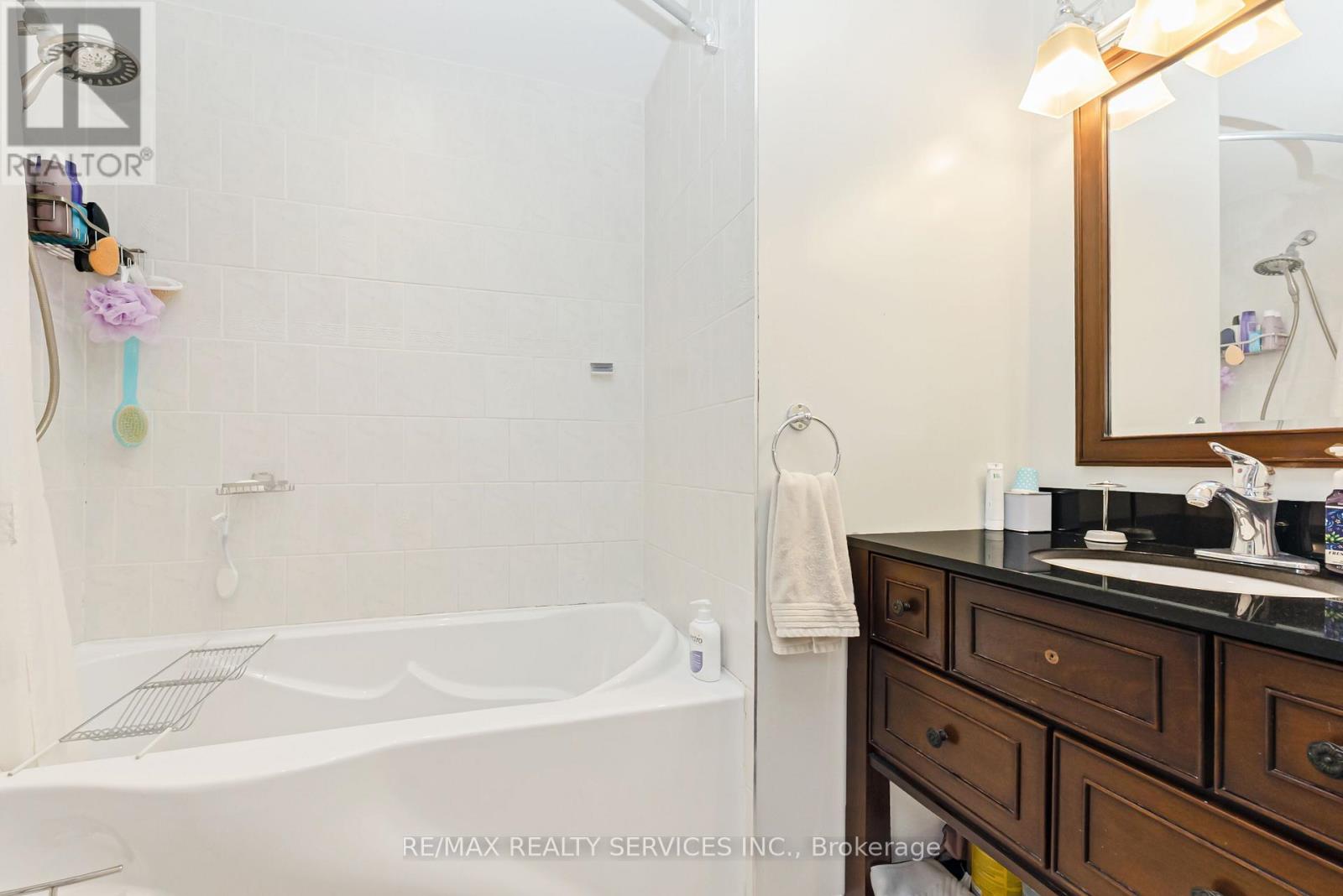 86 Glenmore Crescent, Brampton, Ontario  L6S 1H8 - Photo 20 - W12956858