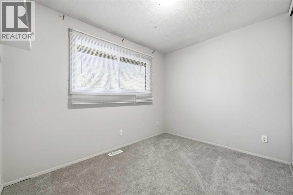 306, 2200 Woodview Drive Sw, Calgary, Alberta T2W 3N6 - Photo 13 - A2269166