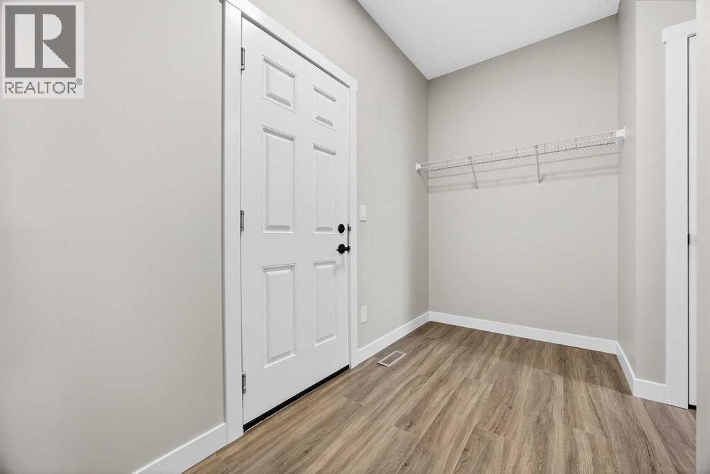 218 Bayview Park Sw, Airdrie, Alberta  T4B 3B1 - Photo 18 - A2298006