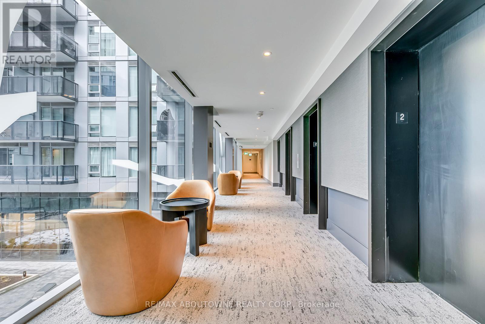 238 - 2450 Old Bronte Road, Oakville, Ontario  L6M 5P6 - Photo 3 - W12969100