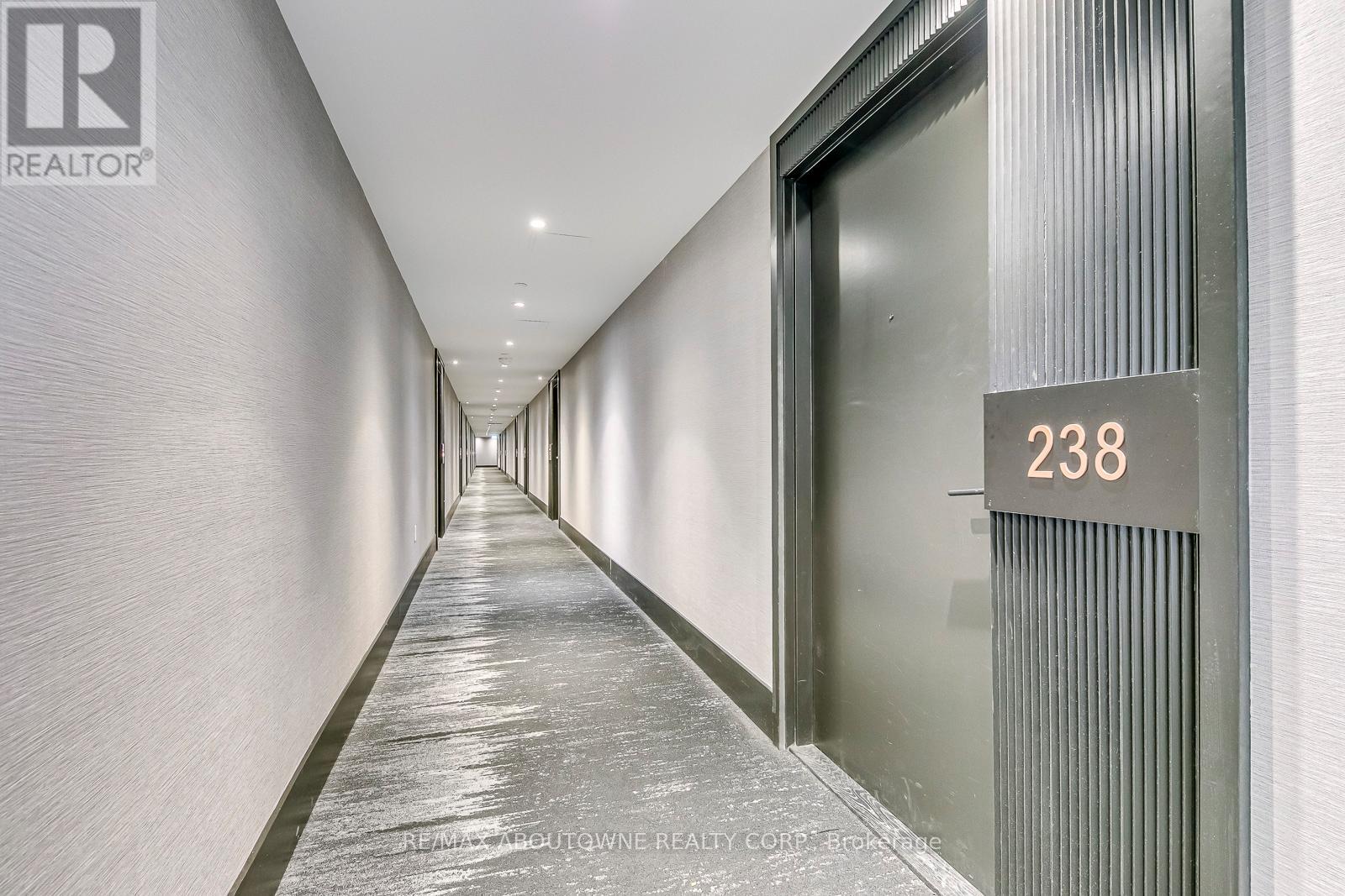 238 - 2450 Old Bronte Road, Oakville, Ontario  L6M 5P6 - Photo 4 - W12969100