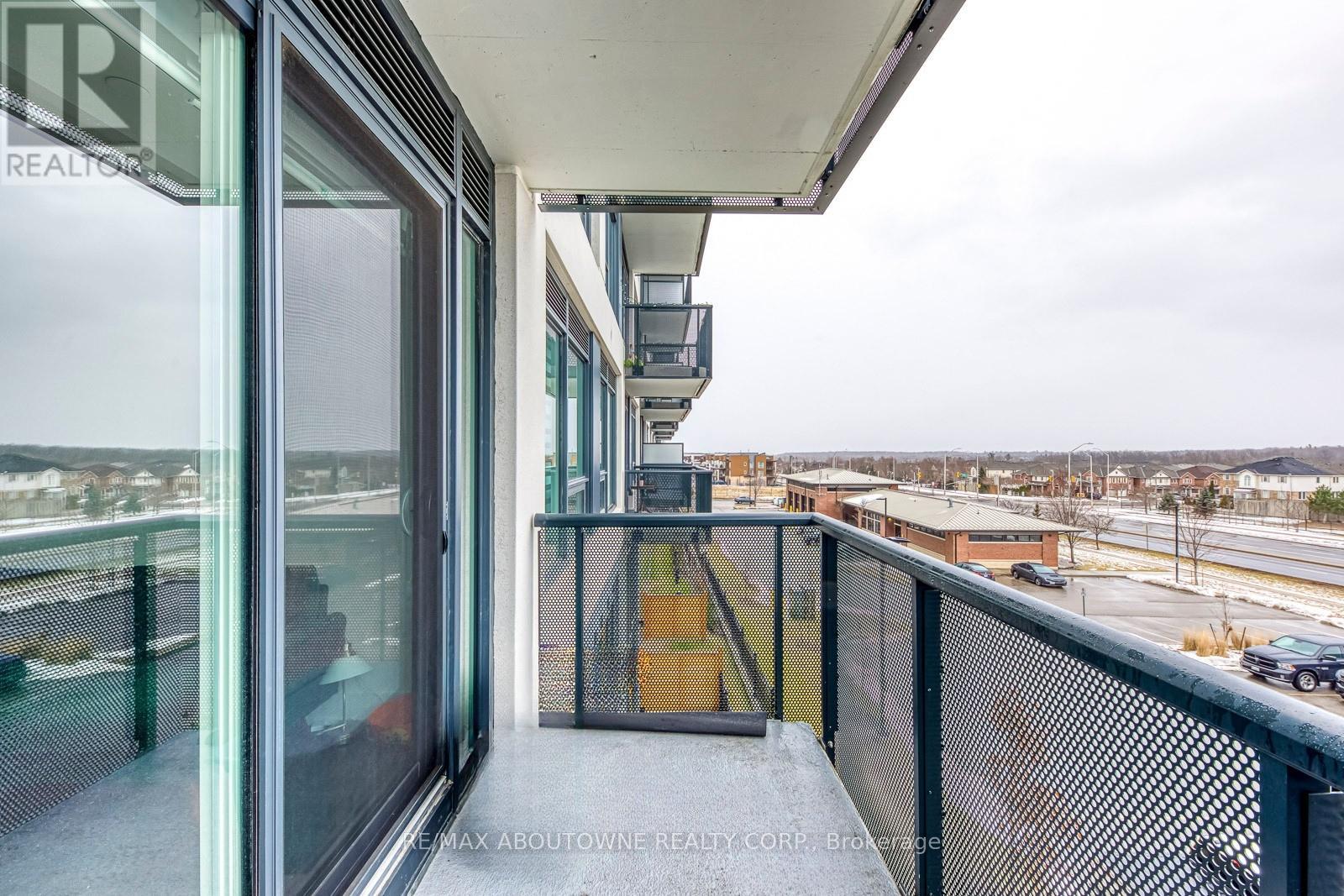 238 - 2450 Old Bronte Road, Oakville, Ontario  L6M 5P6 - Photo 9 - W12969100