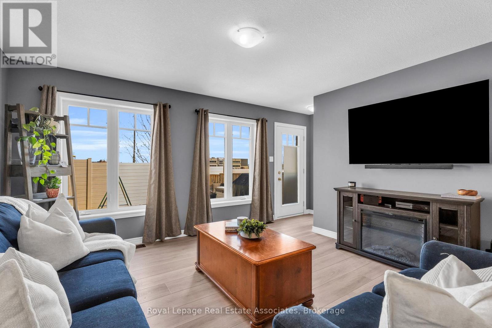 110 Winterton Court, Orangeville, Ontario  L9W 6Z7 - Photo 17 - W12969104