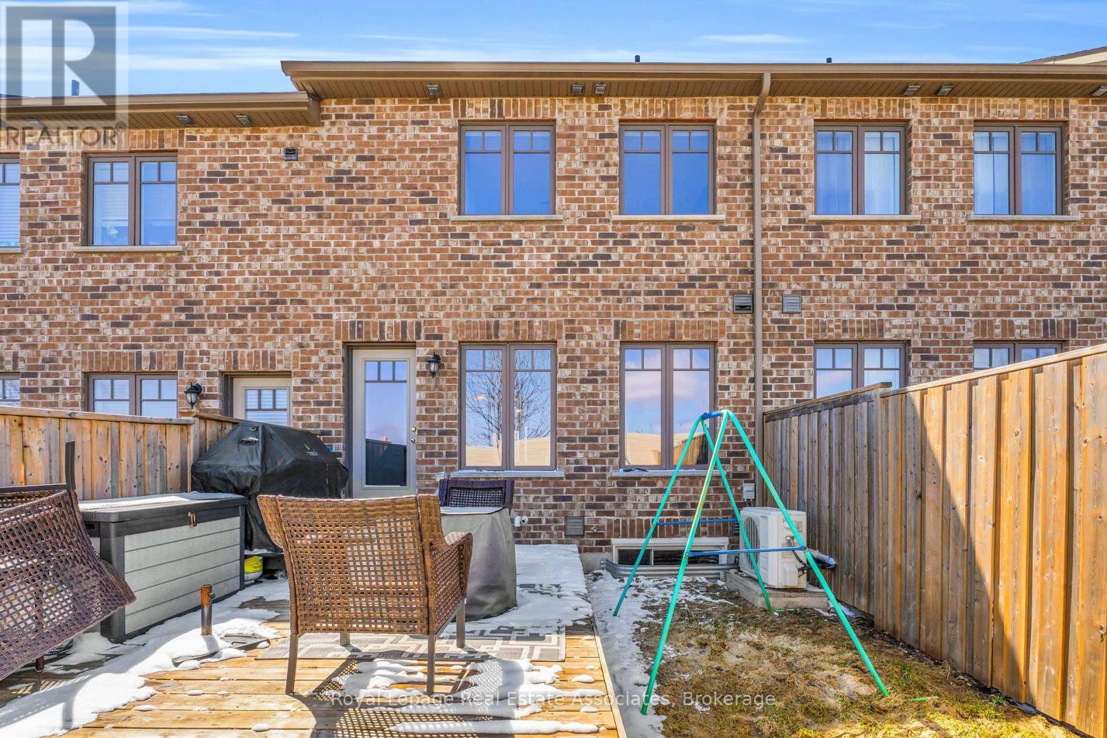 110 Winterton Court, Orangeville, Ontario  L9W 6Z7 - Photo 34 - W12969104