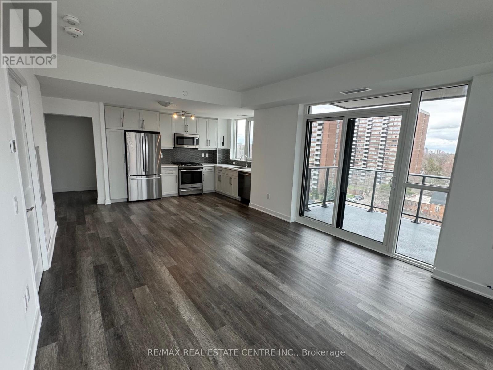 703 - 2007 James Street, Burlington, Ontario  L7R 0G7 - Photo 5 - W12969116