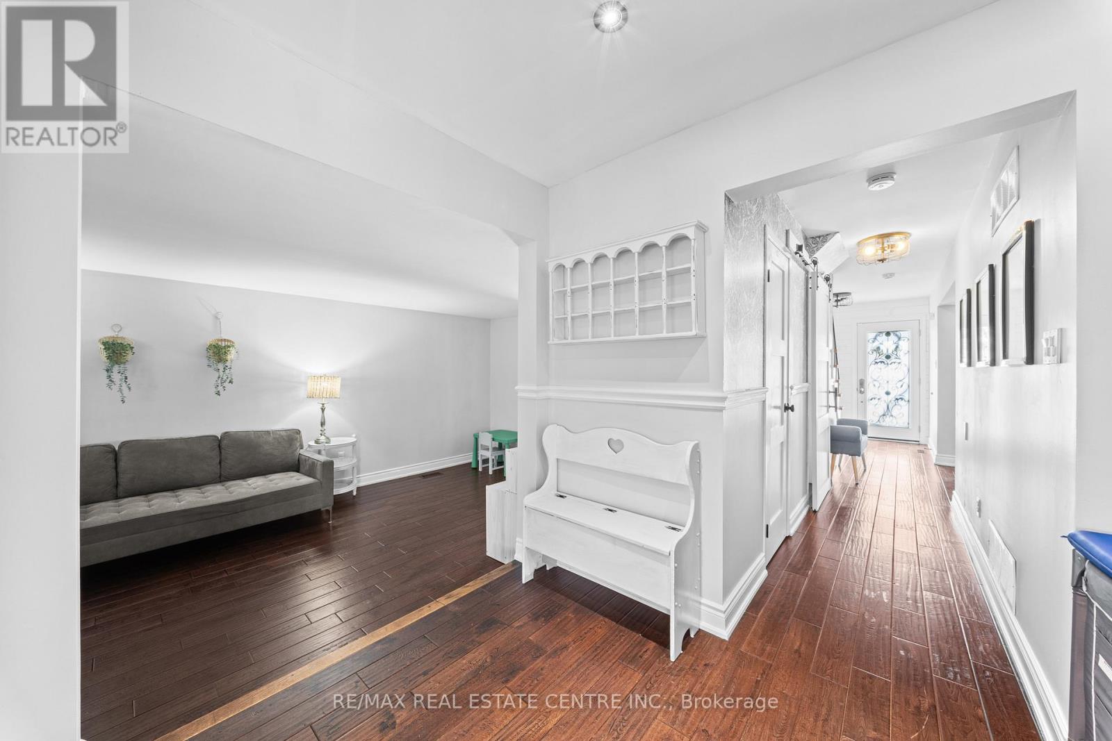 23 Majestic Crescent, Brampton, Ontario  L6S 3N1 - Photo 25 - W12969136