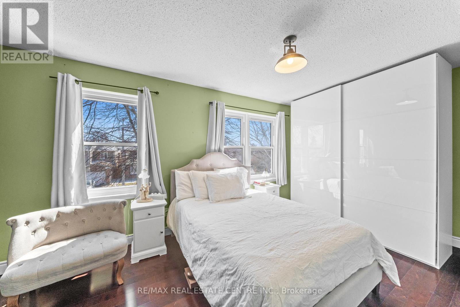 23 Majestic Crescent, Brampton, Ontario  L6S 3N1 - Photo 37 - W12969136