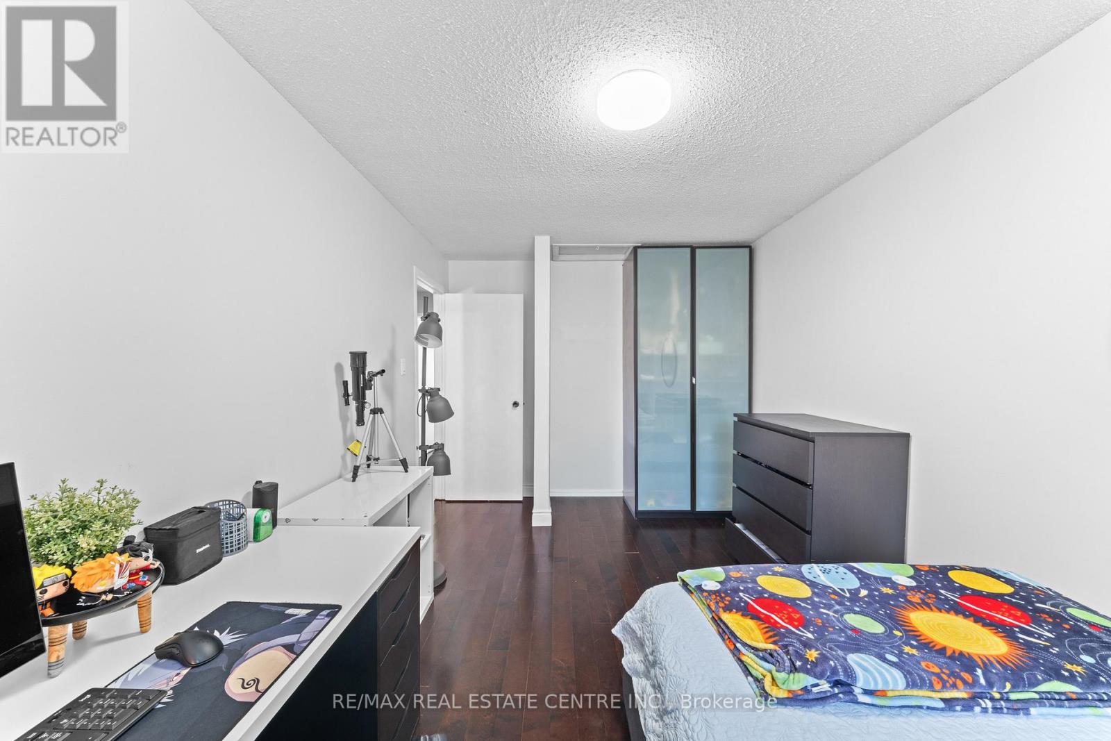 23 Majestic Crescent, Brampton, Ontario  L6S 3N1 - Photo 43 - W12969136