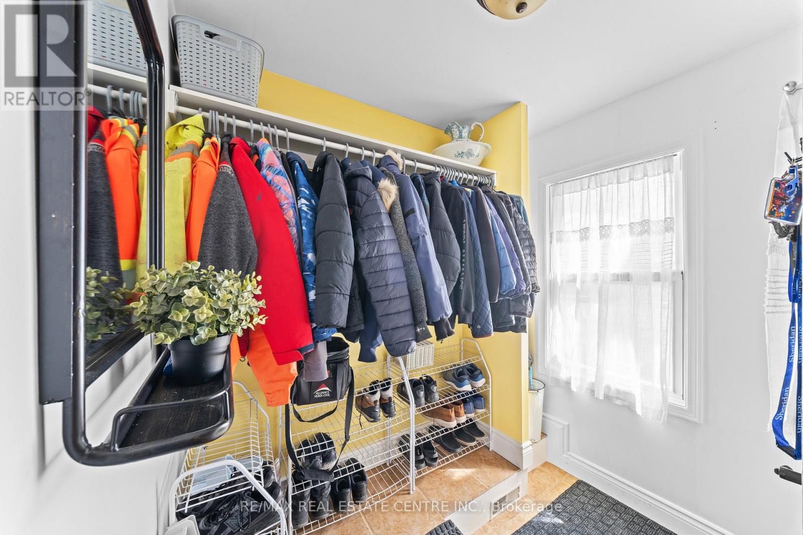 23 Majestic Crescent, Brampton, Ontario  L6S 3N1 - Photo 46 - W12969136