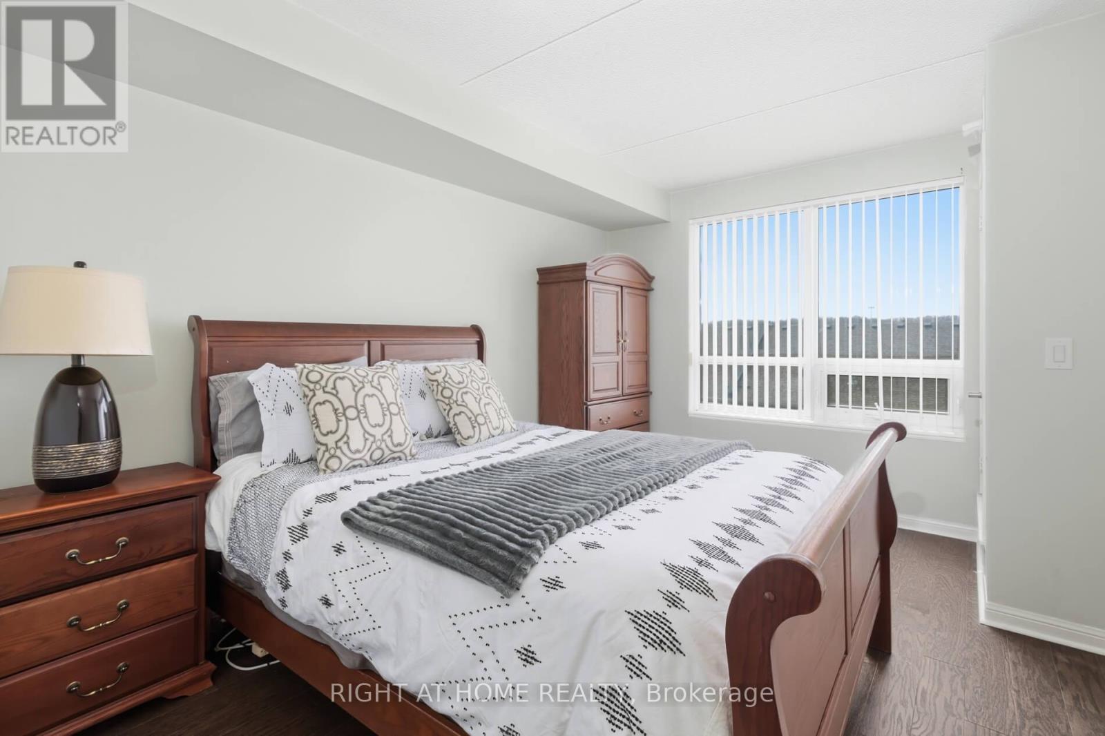 317 - 50 Via Rosedale, Brampton, Ontario  L6R 3Z7 - Photo 14 - W12969196