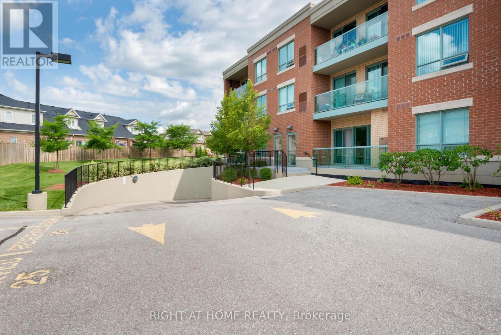 317 - 50 Via Rosedale, Brampton, Ontario  L6R 3Z7 - Photo 17 - W12969196