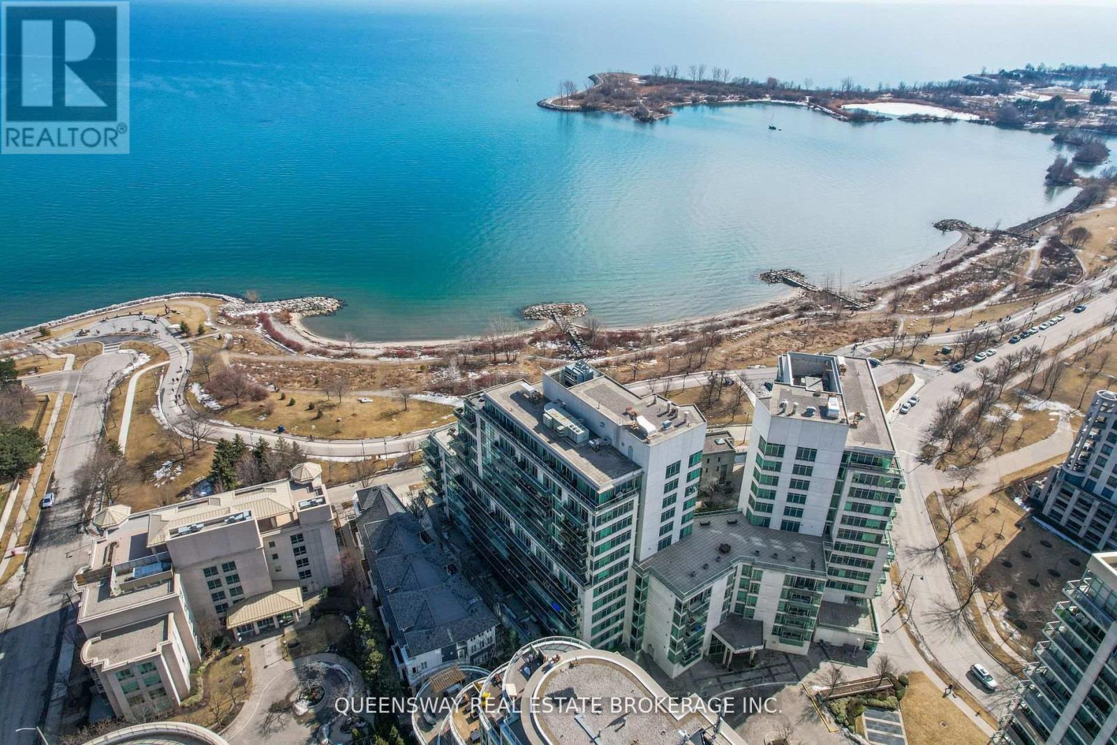 Th6 - 2067 Lake Shore Boulevard, Toronto, Ontario  M8V 4B8 - Photo 31 - W12969212