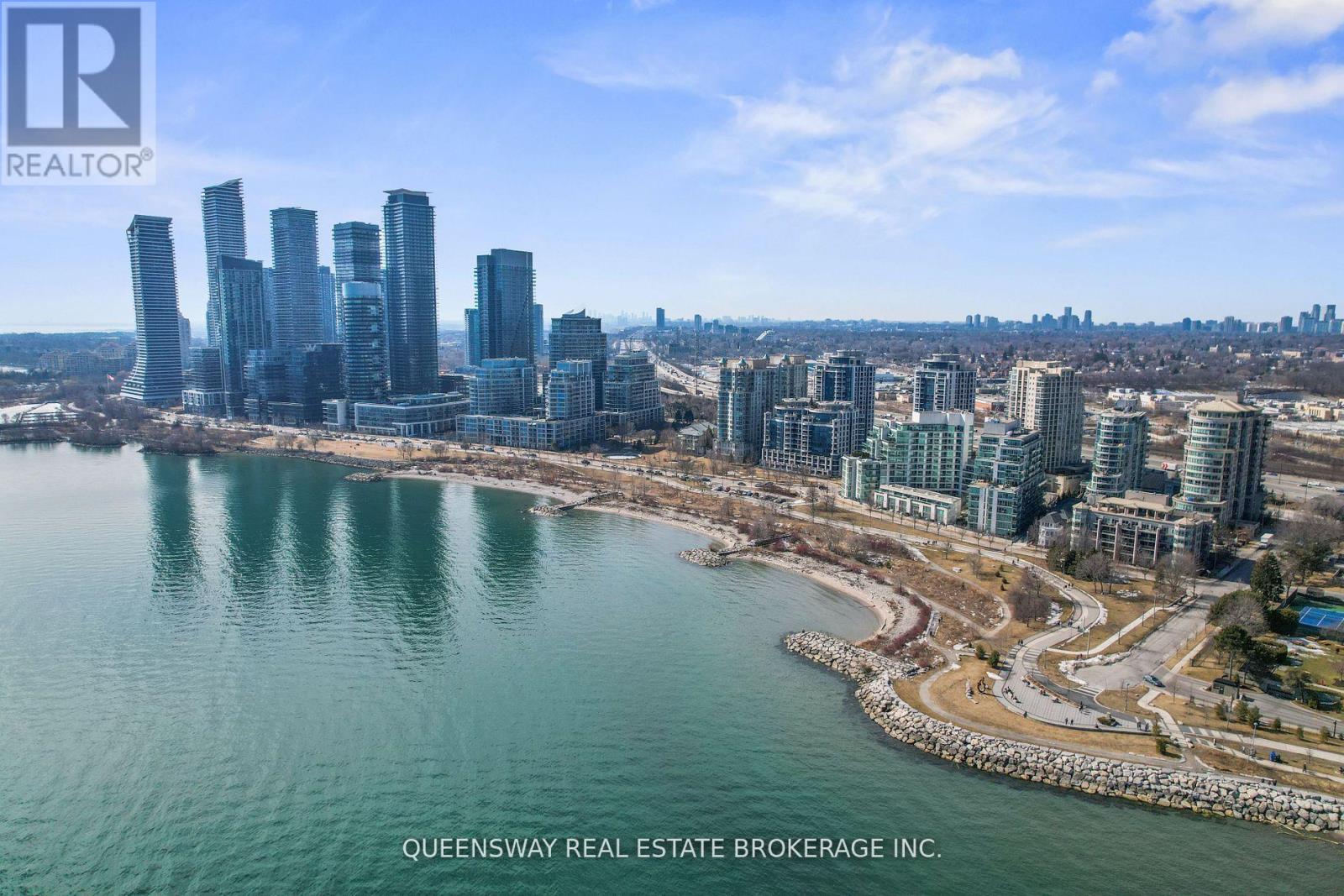 Th6 - 2067 Lake Shore Boulevard, Toronto, Ontario  M8V 4B8 - Photo 33 - W12969212