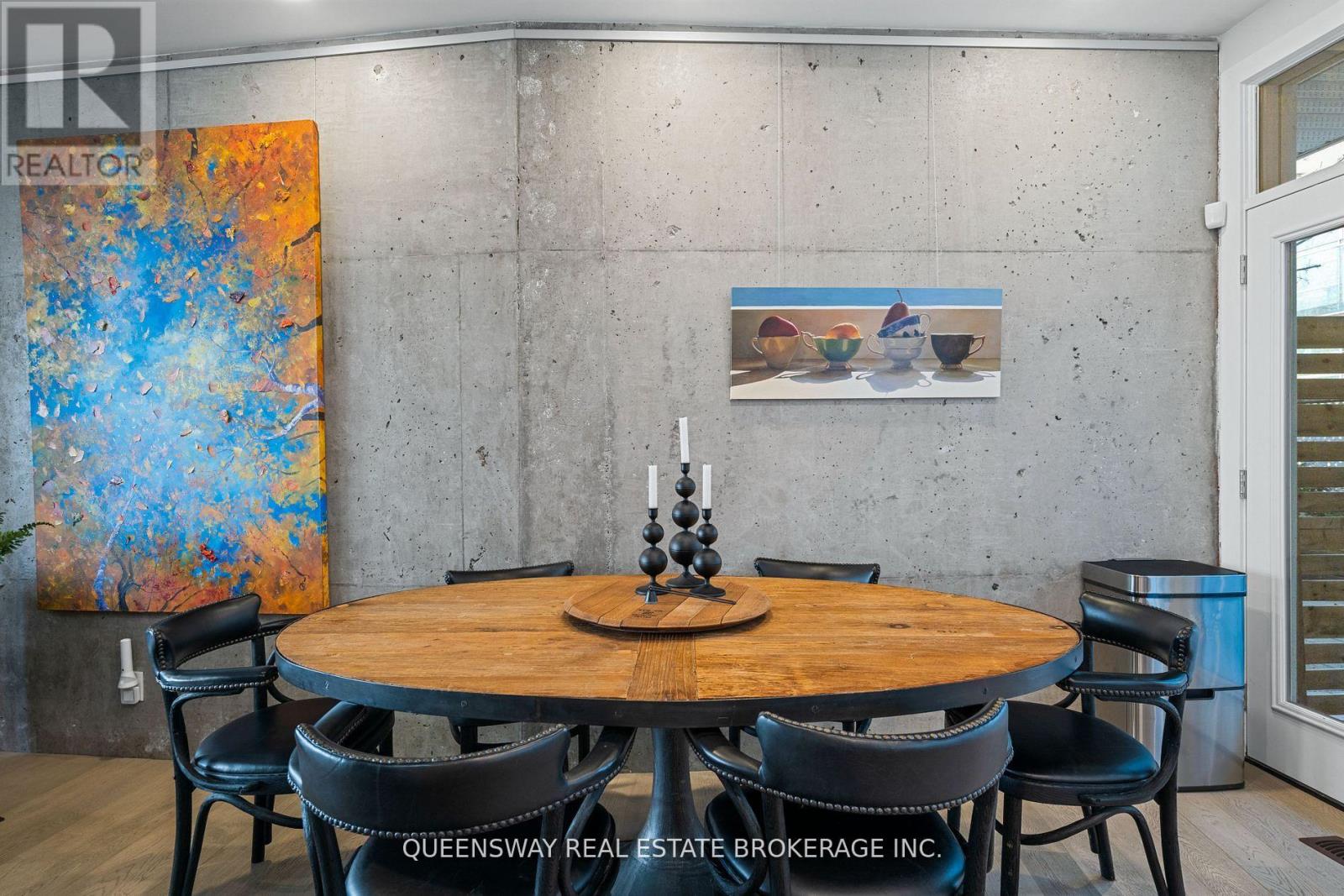 Th6 - 2067 Lake Shore Boulevard, Toronto, Ontario  M8V 4B8 - Photo 9 - W12969212