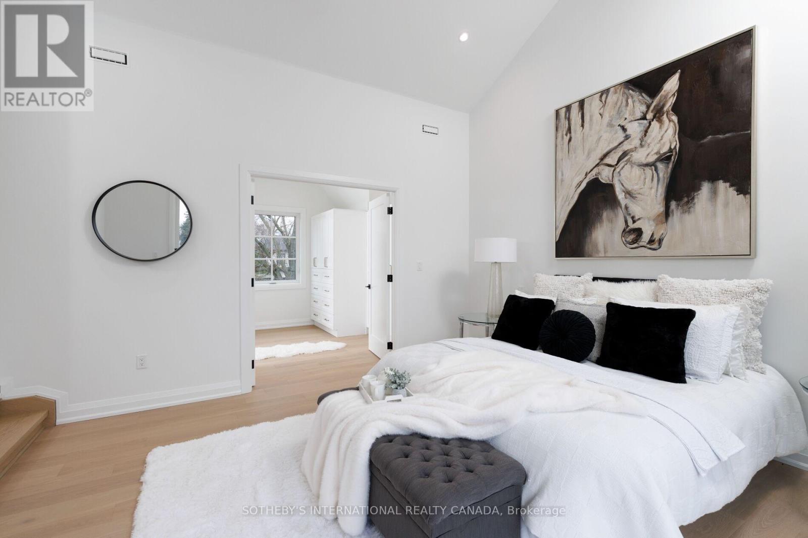 118 Warwood Road, Toronto, Ontario  M9B 5B7 - Photo 23 - W12969248