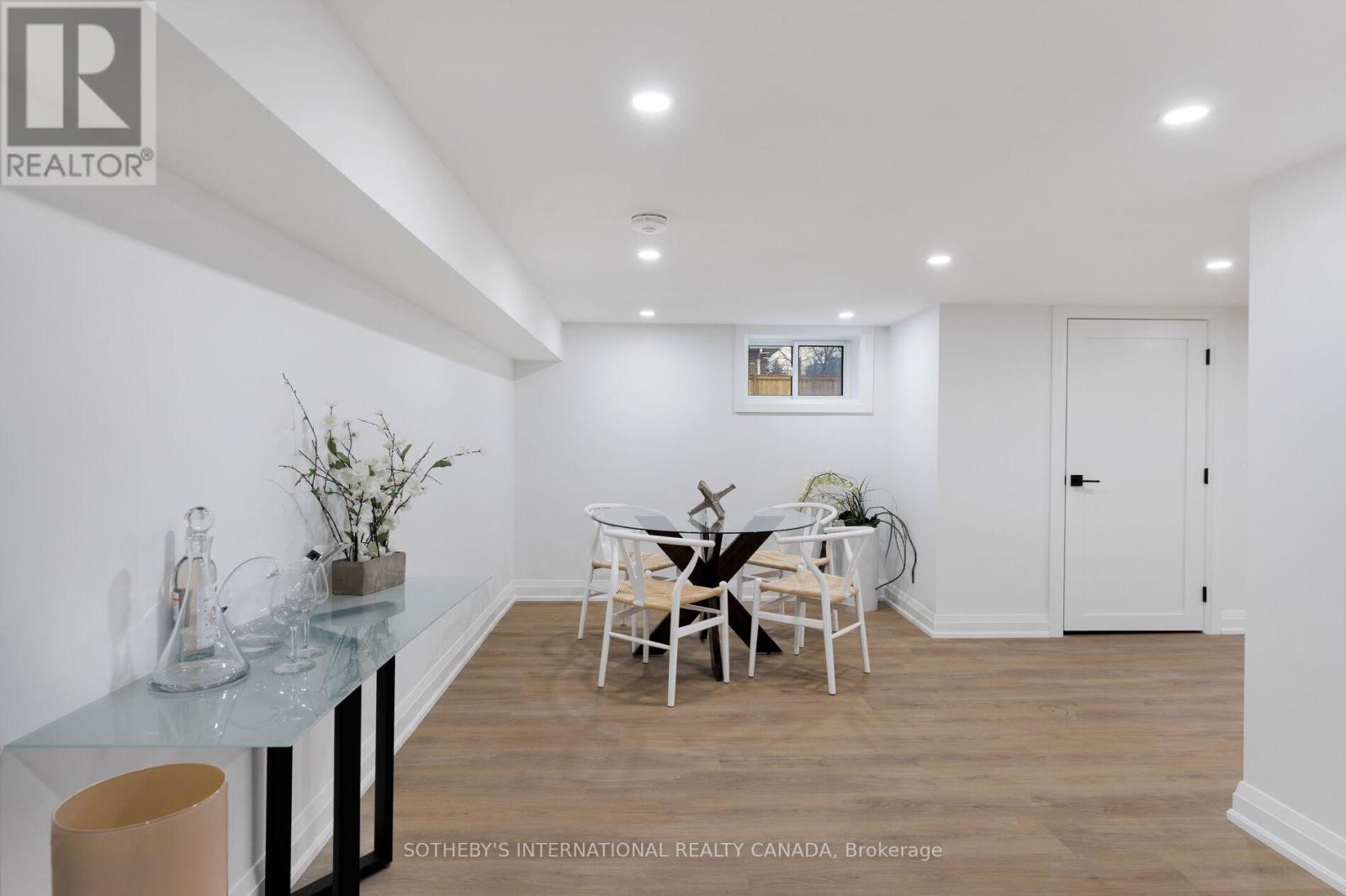 118 Warwood Road, Toronto, Ontario  M9B 5B7 - Photo 36 - W12969248