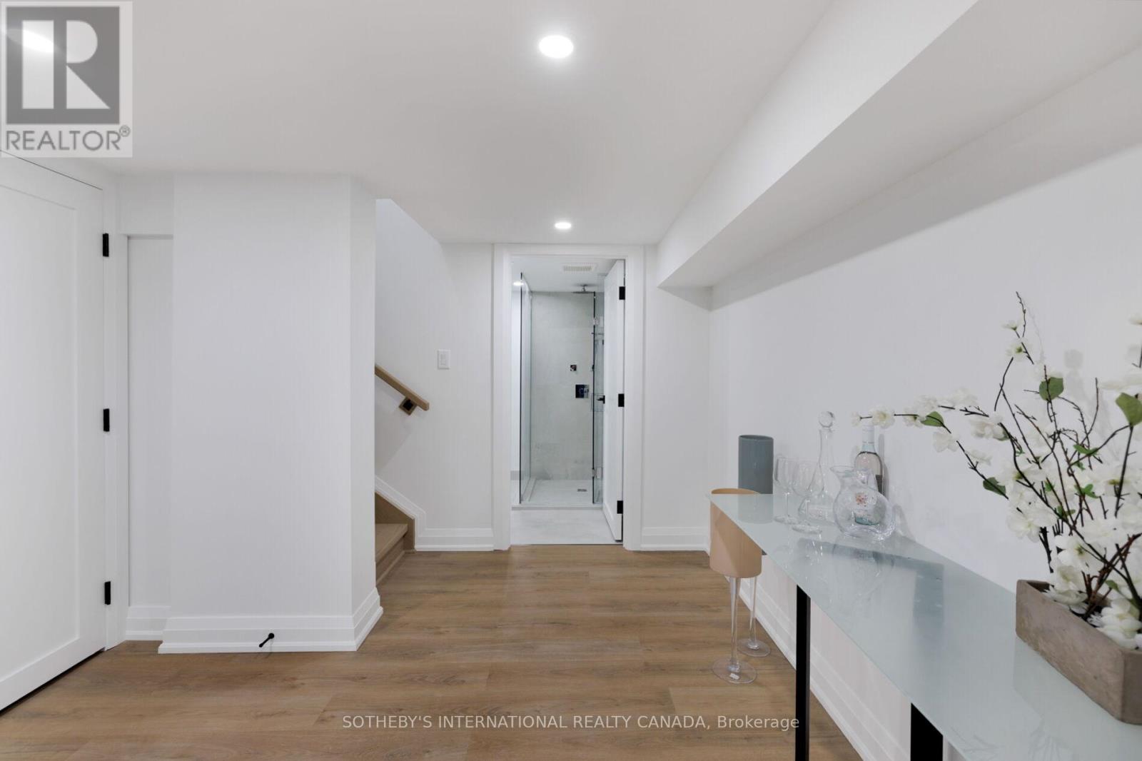 118 Warwood Road, Toronto, Ontario  M9B 5B7 - Photo 41 - W12969248