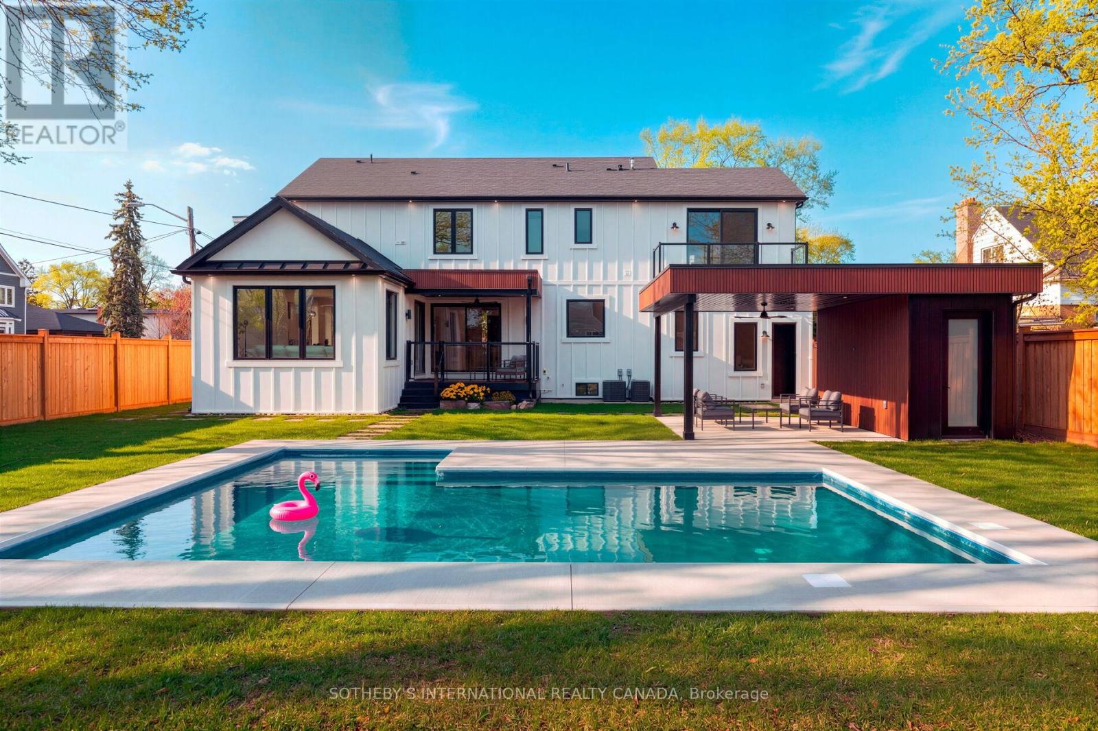 118 Warwood Road, Toronto, Ontario  M9B 5B7 - Photo 45 - W12969248