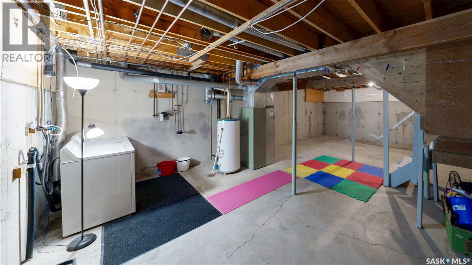 6 Mackenzie Mews, Regina, Saskatchewan  S4N 5M5 - Photo 28 - SK032320