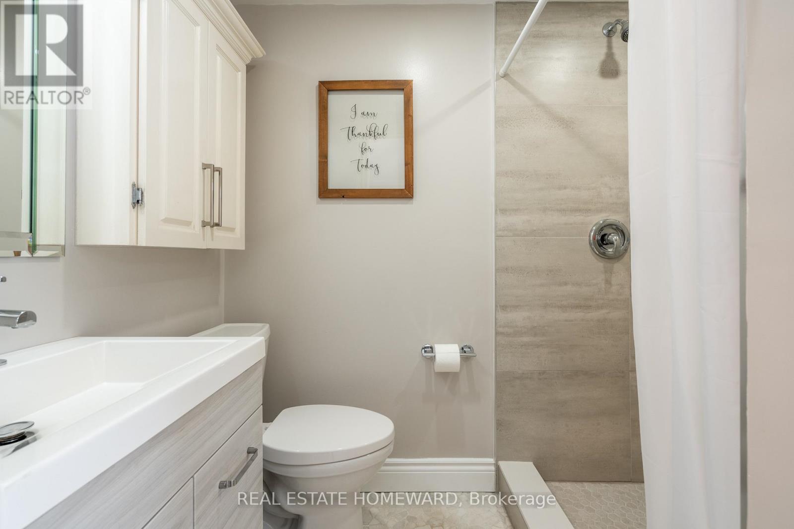 63 Cait Court, Hamilton, Ontario  L5G 1M3 - Photo 13 - X12969170