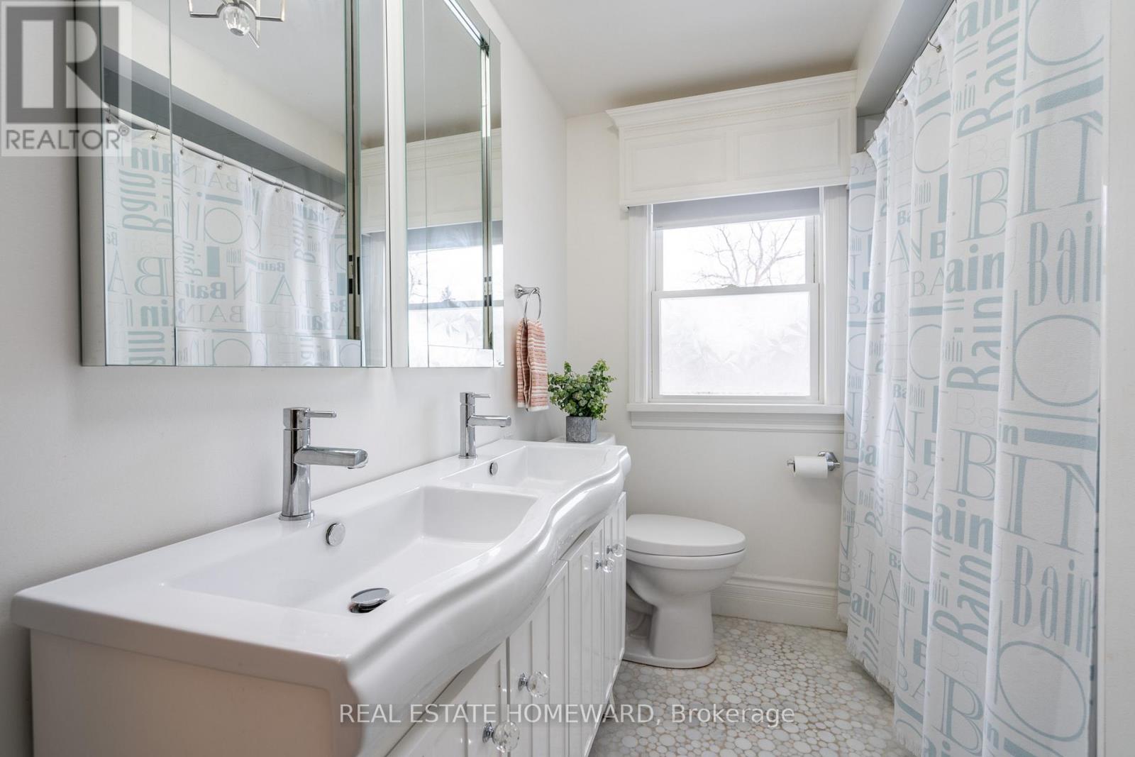 63 Cait Court, Hamilton, Ontario  L5G 1M3 - Photo 18 - X12969170