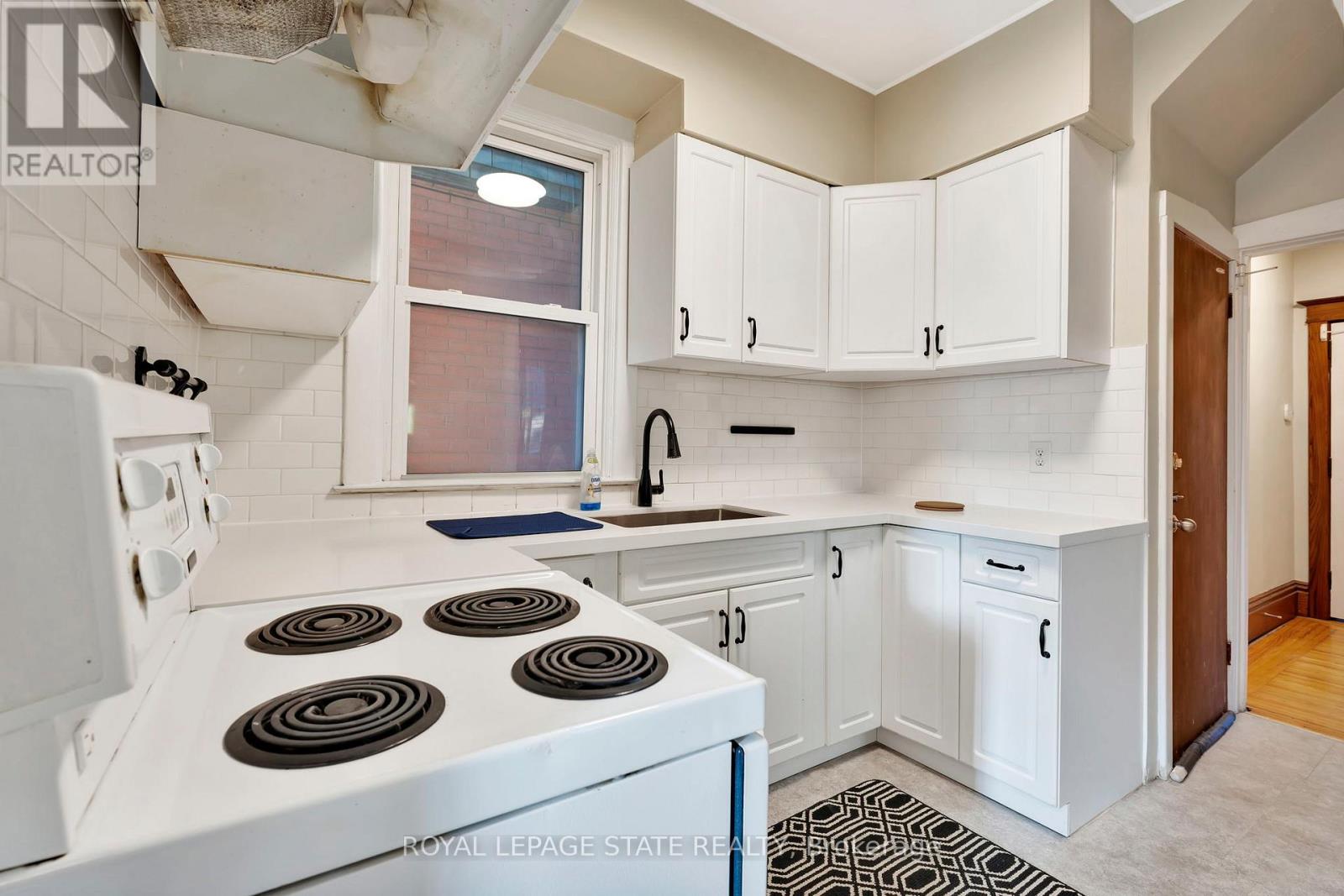 70 Belview Avenue, Hamilton, Ontario  L8L 7K8 - Photo 10 - X12969186