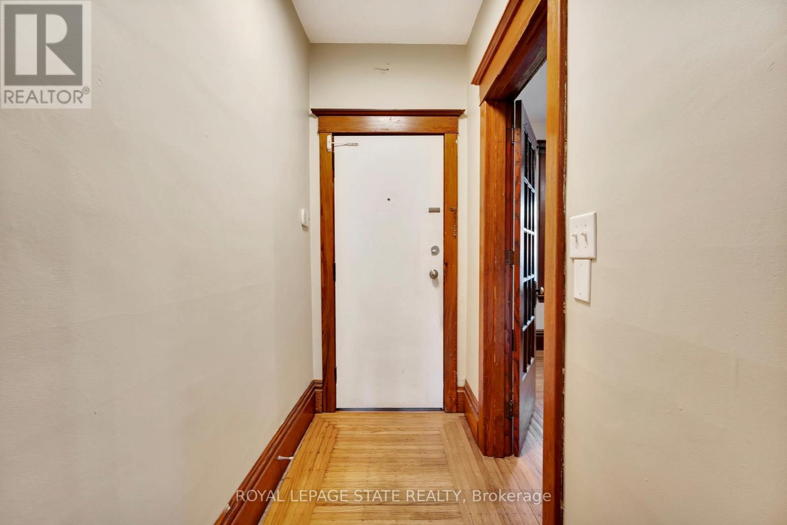 70 Belview Avenue, Hamilton, Ontario  L8L 7K8 - Photo 5 - X12969186