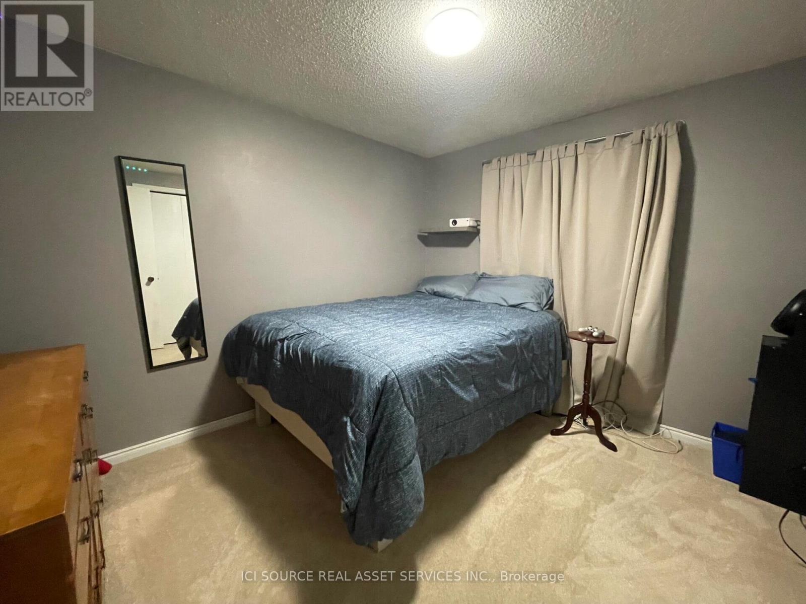 31 Blackfriar Lane, Brantford, Ontario  N3R 7M2 - Photo 7 - X12969200