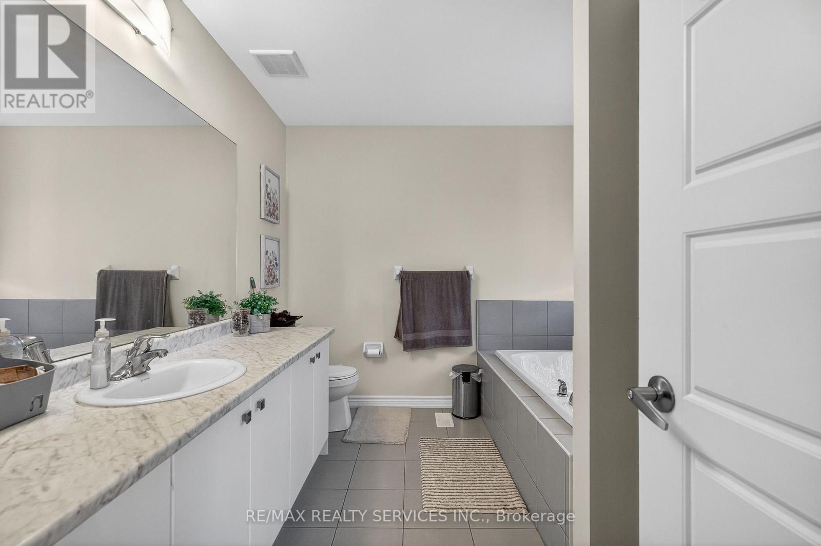 12 Ladd Avenue, Brantford, Ontario  N3T 0S3 - Photo 27 - X12969230