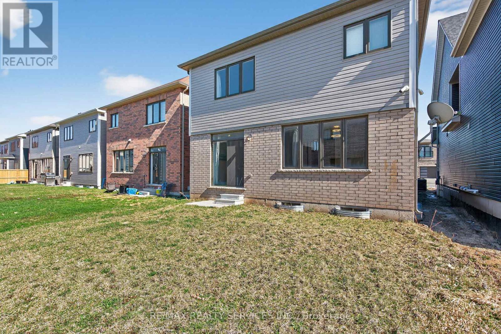 12 Ladd Avenue, Brantford, Ontario  N3T 0S3 - Photo 37 - X12969230