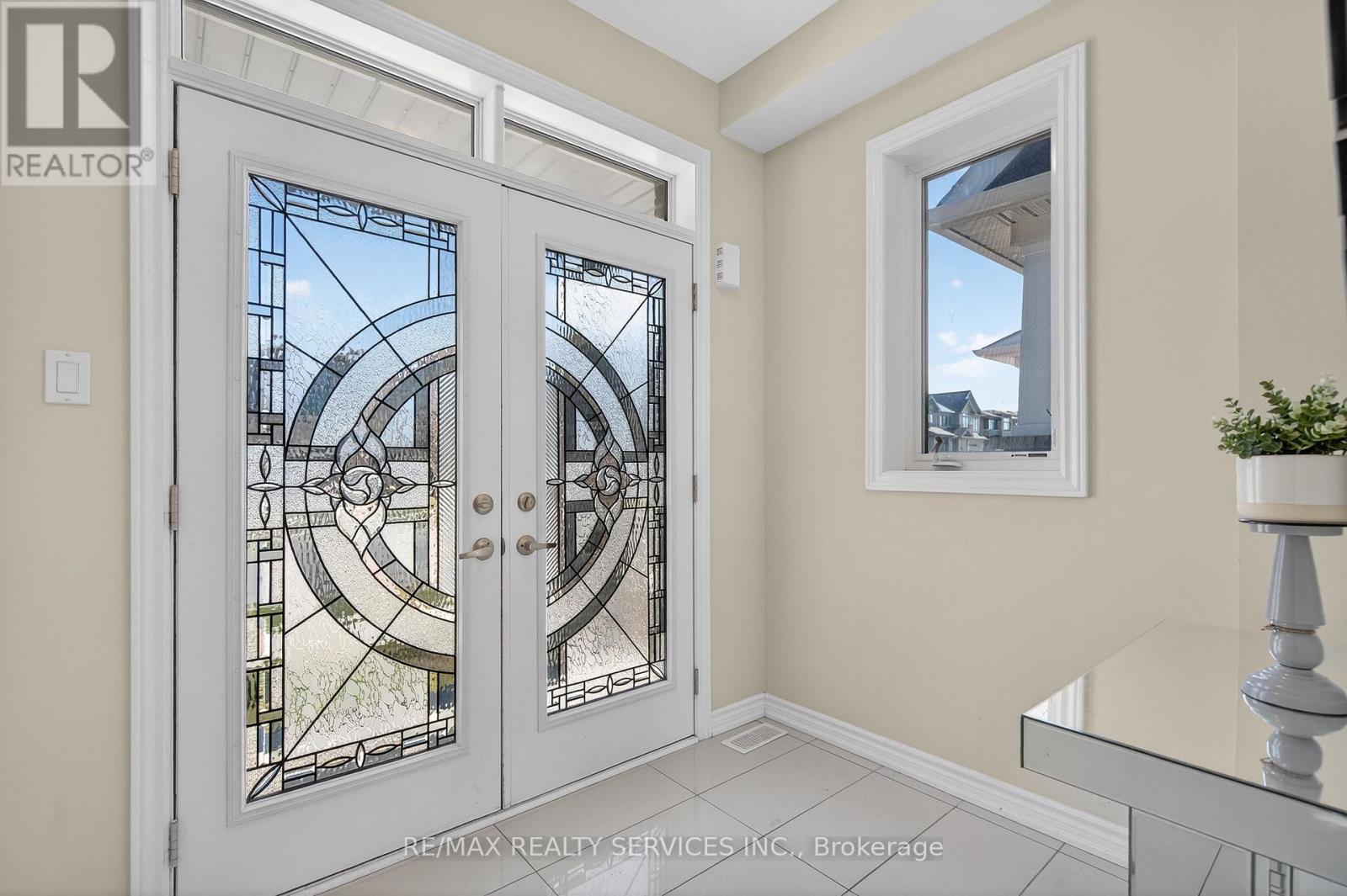 12 Ladd Avenue, Brantford, Ontario  N3T 0S3 - Photo 4 - X12969230