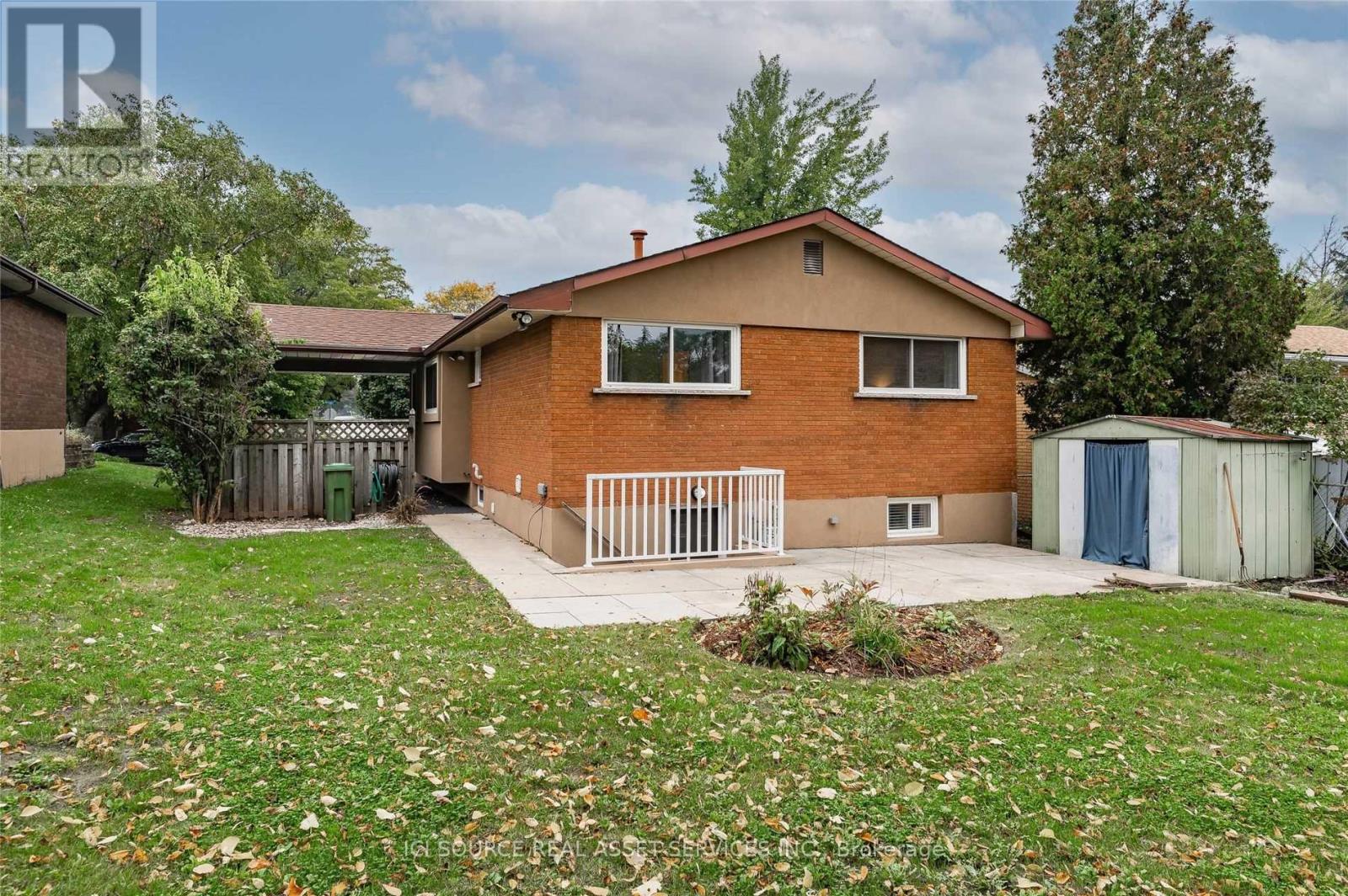 Upper - 27 Brenlyn Court, Hamilton, Ontario  L9C 4N8 - Photo 3 - X12969260