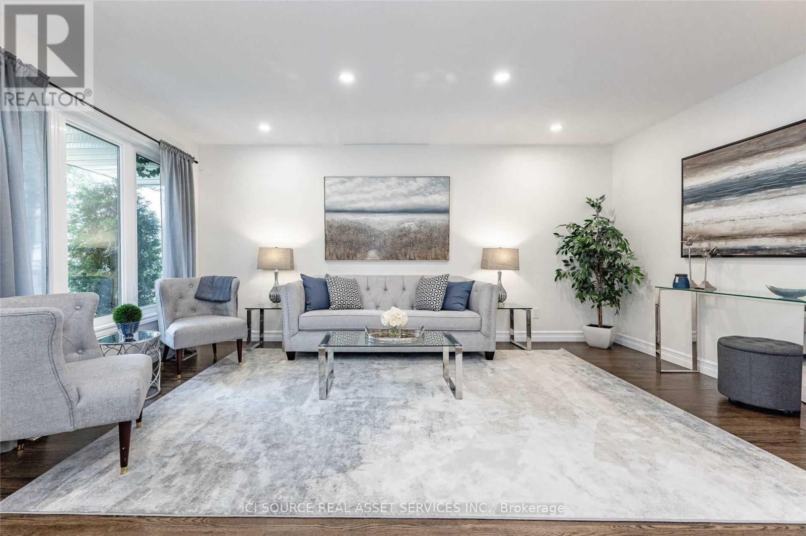 Upper - 27 Brenlyn Court, Hamilton, Ontario  L9C 4N8 - Photo 6 - X12969260